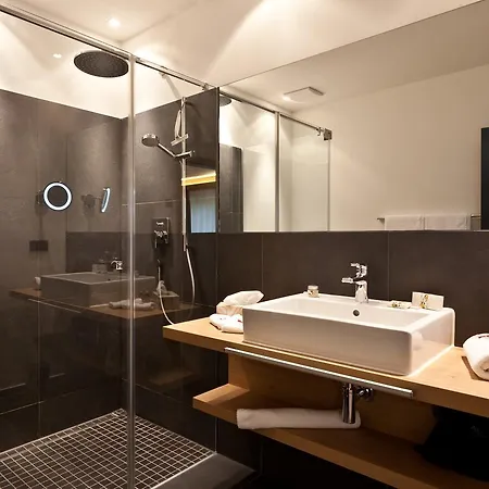 Dorfhaus شاليه اوبرستوفن