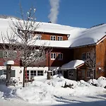 Dorfhaus Chalet *